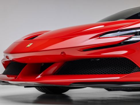 Used 2021 Ferrari SF90 Stradale image 13