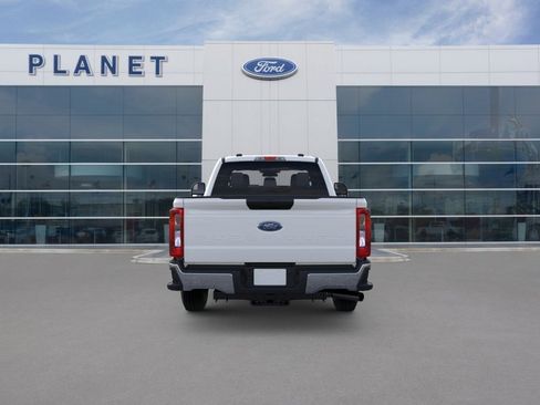 New 2026 Ford F250 XL w/ XL Chrome Package image 6