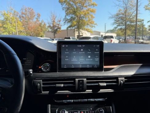 Certified 2022 Lincoln Corsair Reserve w/ Equipment Group 201A image 11