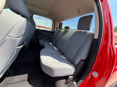 Used 2013 RAM 2500 Tradesman w/ Chrome Appearance Group AWD/4WD image 9