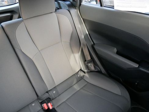 Used 2024 Subaru Crosstrek 2.0i w/ Crosstrek Mirror Package image 14