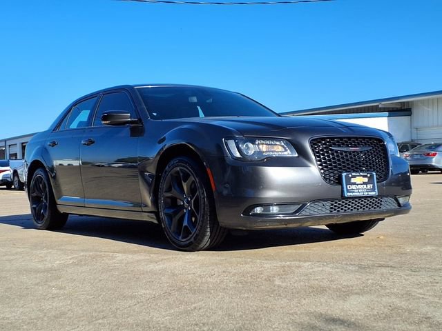 Used 2023 Chrysler 300 S RWD image 3