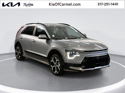 Used 2025 Kia Niro EX Touring