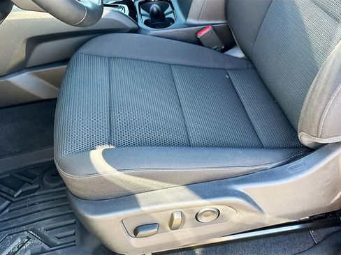 Used 2025 Chevrolet Colorado LT image 19