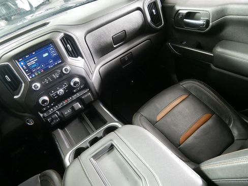 Used 2021 GMC Sierra 1500 AT4 w/ AT4 Preferred Package AWD/4WD image 11