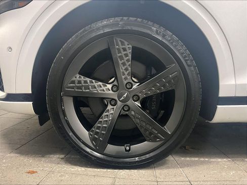 Used 2023 Genesis GV70 2.5T w/ Sport Prestige Package image 7