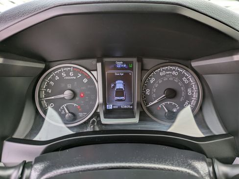 Used 2023 Toyota Tacoma TRD Sport image 10