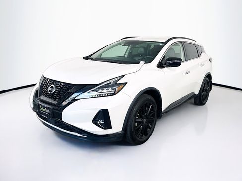 Used 2023 Nissan Murano SV w/ SV Midnight Edition Package image 3