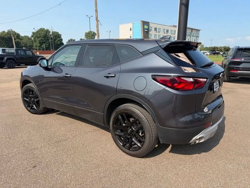 Used 2022 Chevrolet Blazer LT w/ LPO, Black Accent Package FWD image 3