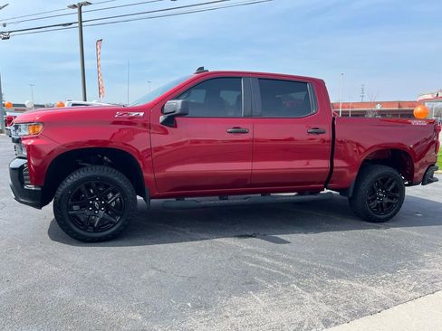 Used 2021 Chevrolet Silverado 1500 Custom Trail Boss w/ LPO, Dark Essentials Package image 5