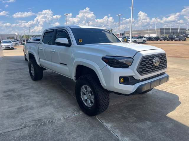 Used 2022 Toyota Tacoma SR5 w/ Technology Package RWD image 5