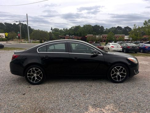 Used 2017 Buick Regal Premium w/ Driver Confidence Package #1 image 4