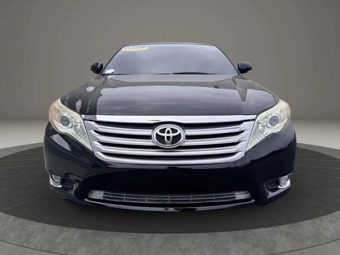Used 2011 Toyota Avalon Limited image 17