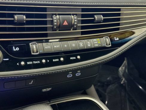 Used 2023 Lexus LS 500 F Sport AWD/4WD image 17