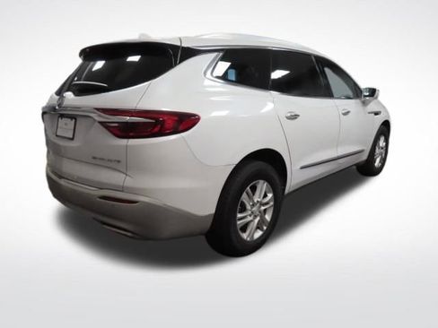 Used 2018 Buick Enclave Essence image 5