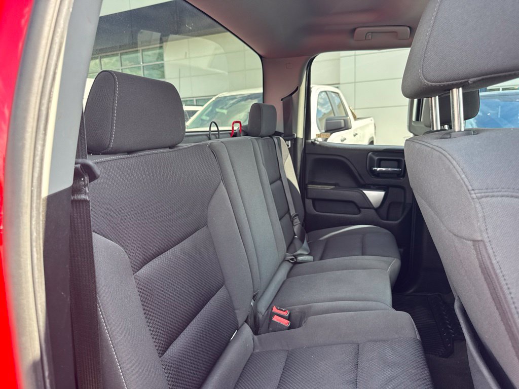 Used 2018 Chevrolet Silverado 1500 LT AWD/4WD image 25
