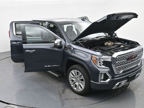 Used 2022 GMC Sierra 1500 Denali w/ Denali Reserve Package AWD/4WD image 37