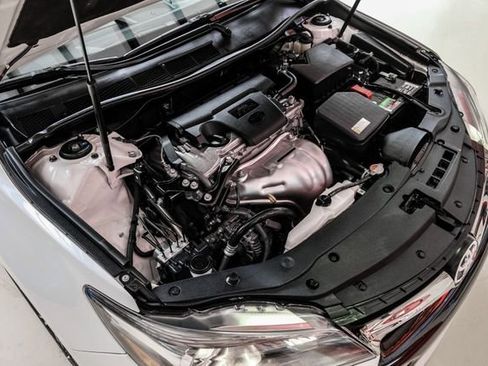 Used 2016 Toyota Camry SE FWD image 45