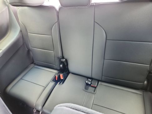 New 2025 Chevrolet Traverse LT w/ Sun and Wheel Package image 9