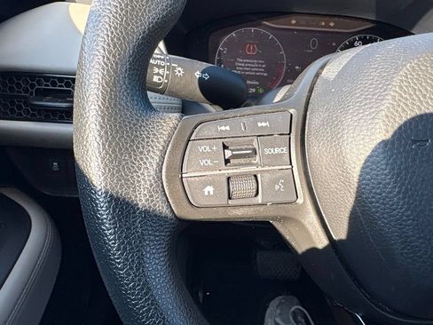 Used 2024 Honda HR-V LX image 21