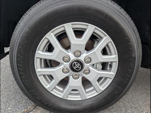 Used 2024 Toyota Tacoma SR5 image 20