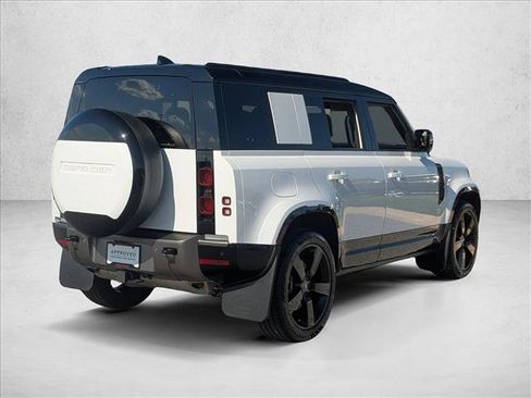 Used 2025 Land Rover Defender 110 X-Dynamic SE AWD/4WD image 5