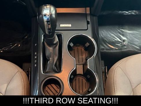 Used 2019 Ford Explorer XLT FWD image 20