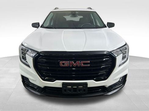 Used 2023 GMC Terrain SLE w/ Elevation Edition AWD/4WD image 8