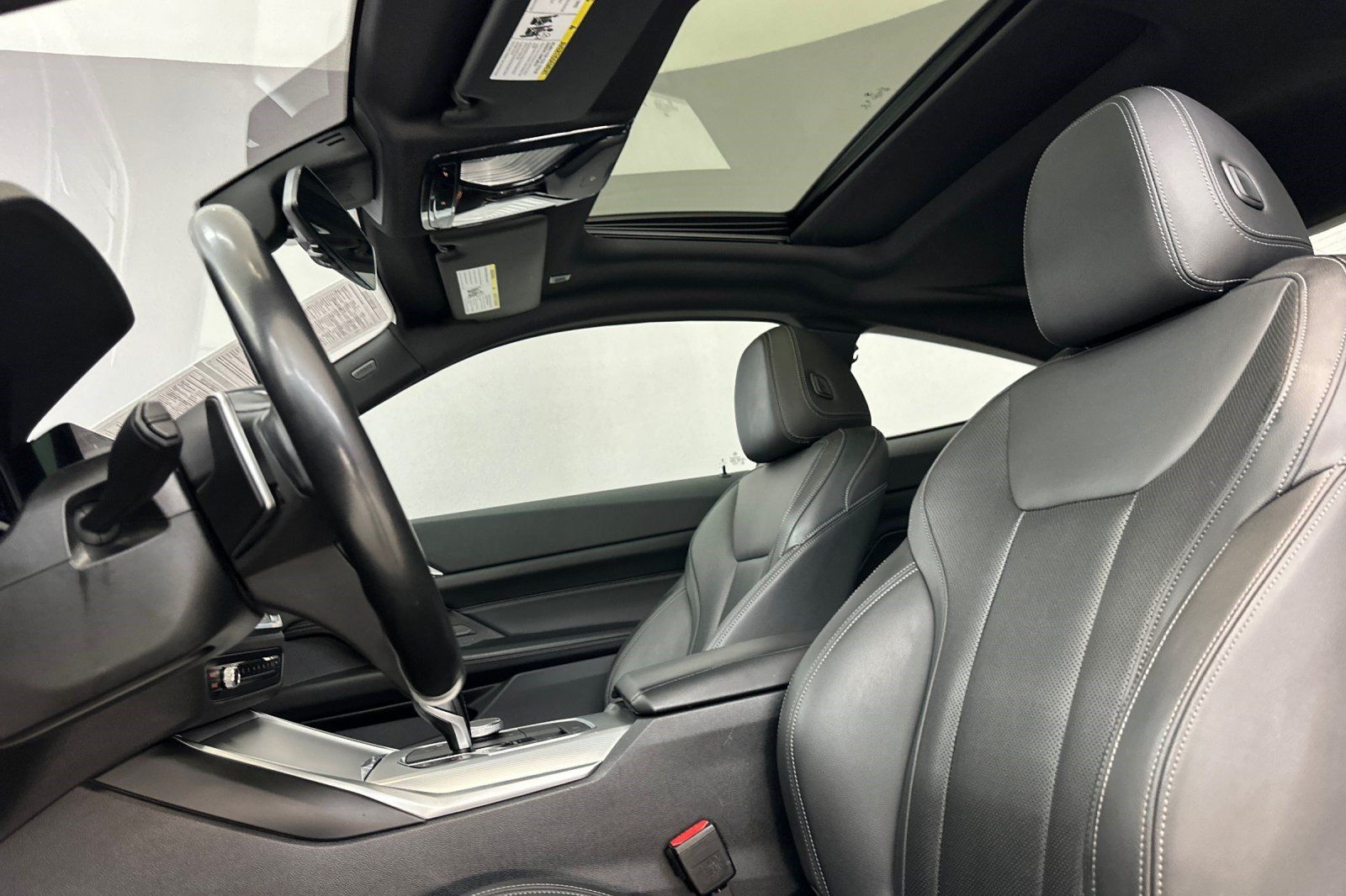 Used 2022 BMW 430i Coupe w/ Convenience Package RWD image 23