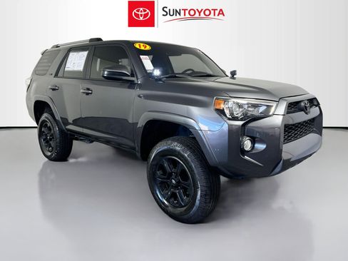 Used 2019 Toyota 4Runner SR5 image 1