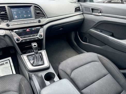 Used 2017 Hyundai Elantra Value Edition w/ Cargo Package FWD image 29