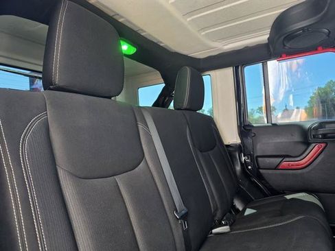 Used 2013 Jeep Wrangler Unlimited Sahara w/ Connectivity Group AWD/4WD image 21