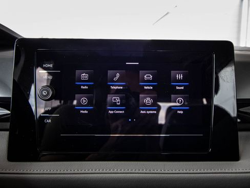 Certified 2025 Volkswagen Taos S image 37