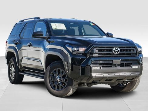 Used 2025 Toyota 4Runner SR5 image 2