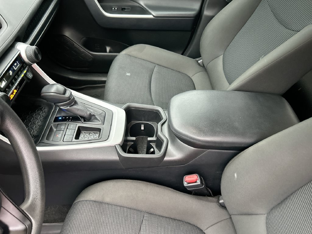 Certified 2024 Toyota RAV4 LE FWD image 27