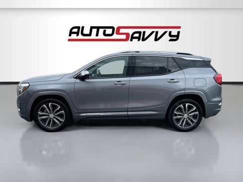 Used 2020 GMC Terrain Denali w/ Denali Premium Package AWD/4WD image 4