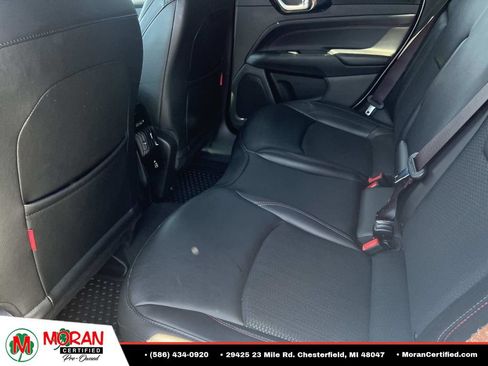 Used 2023 Jeep Compass Trailhawk w/ Trailhawk Convenience Group AWD/4WD image 12