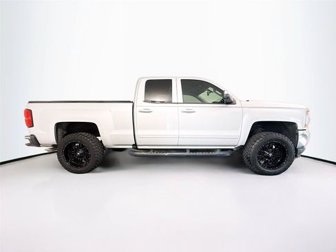 Used 2018 Chevrolet Silverado 1500 LT w/ All Star Edition RWD image 14
