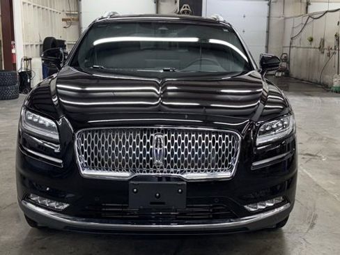 Used 2023 Lincoln Nautilus Reserve w/ Equipment Group 202A image 2