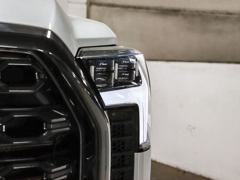Used 2024 Toyota Tundra Platinum AWD/4WD image 4