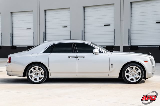 Used 2014 Rolls-Royce Ghost RWD image 13