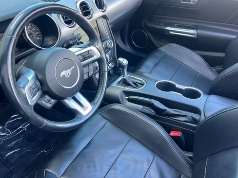 Used 2021 Ford Mustang Premium RWD image 4