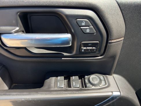 Used 2020 GMC Sierra 2500 AT4 w/ AT4 Premium Package AWD/4WD image 8