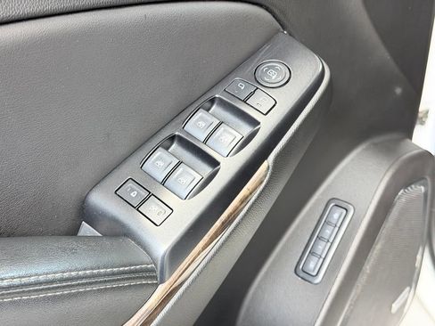 Used 2020 Chevrolet Tahoe LT AWD/4WD image 10