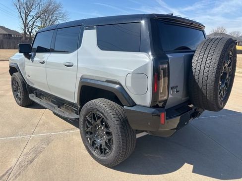 Used 2024 GMC Hummer EV 2X image 3