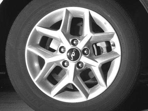 Used 2025 Kia Soul LX w/ LX Technology Package FWD image 13