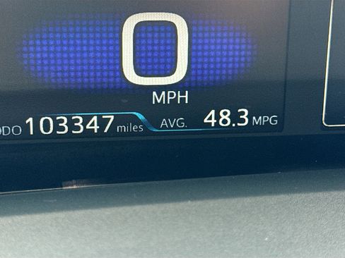 Used 2022 Toyota Prius L Eco image 38