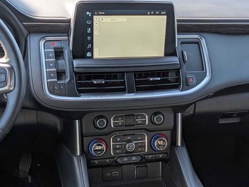 Used 2024 Chevrolet Tahoe Z71 w/ Luxury Package AWD/4WD image 22