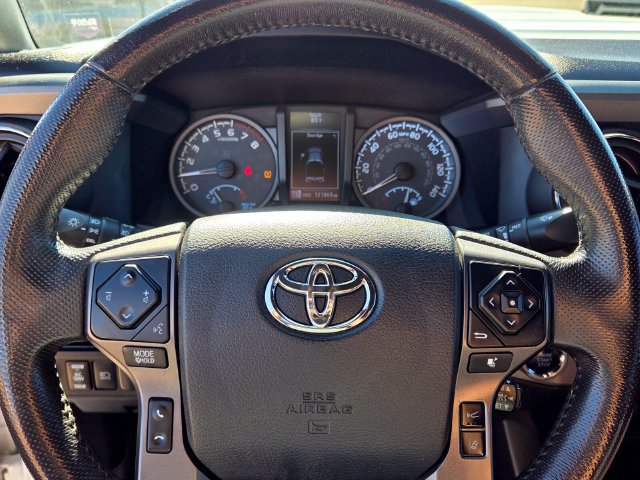 Used 2018 Toyota Tacoma TRD Sport w/ Technology Package RWD image 24