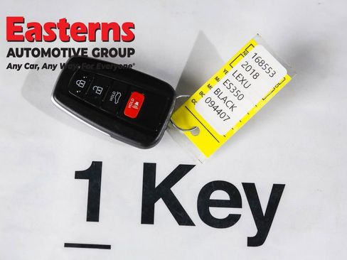 Used 2018 Lexus ES 350 w/ Luxury Package w/Wood Trim image 29